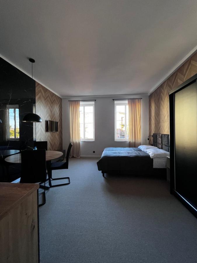 Gamler Apartments By Letrent Zyrardow Esterno foto